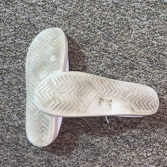 SOWIFT White Moccasin-Style Sneakers with Soft Soles Size 8 - Picture 9 of 9